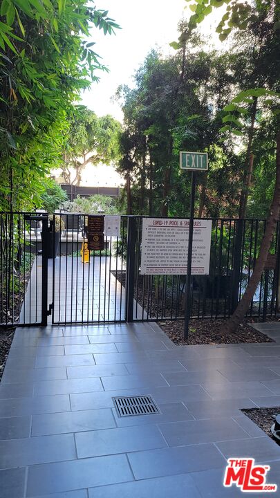 460 S Spring St Unit: 101