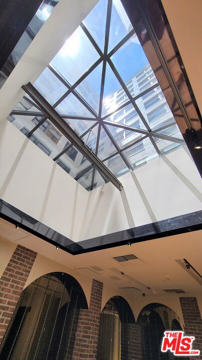 460 S Spring St Unit: 101