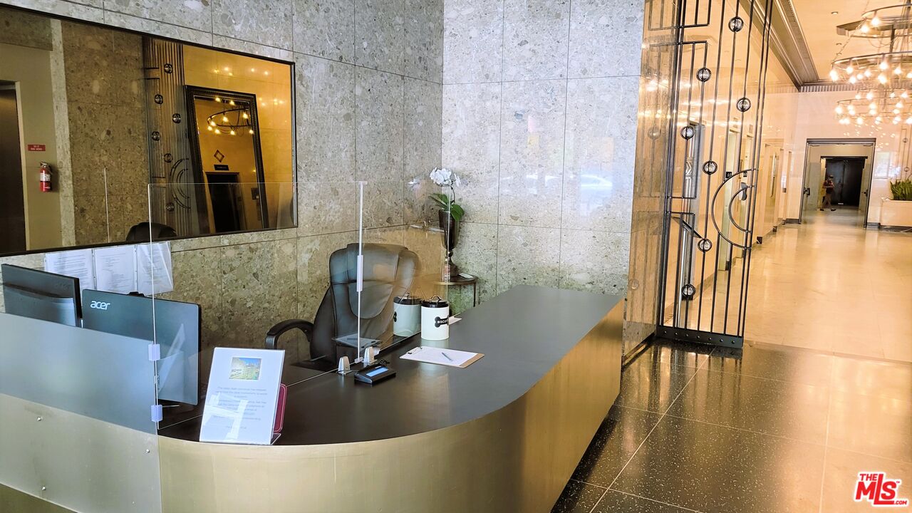 460 S Spring St Unit: 101