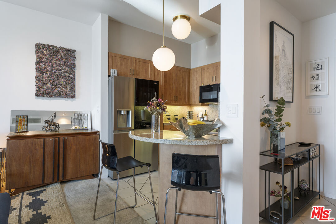 267 S San Pedro St Unit: 602