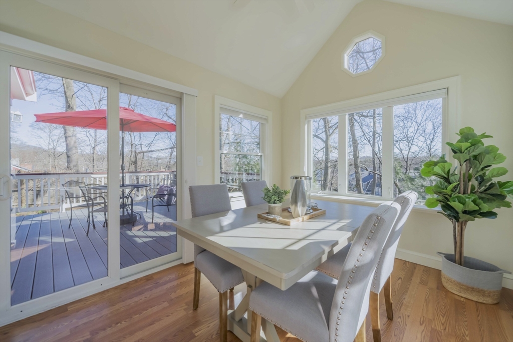 15 Mystic View Ter
