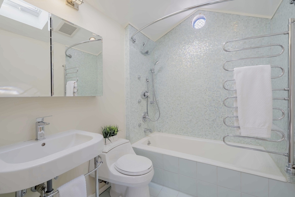 15 Mystic View Ter
