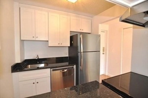 154 High St # 405