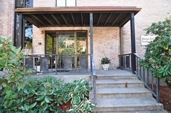 154 High St # 405