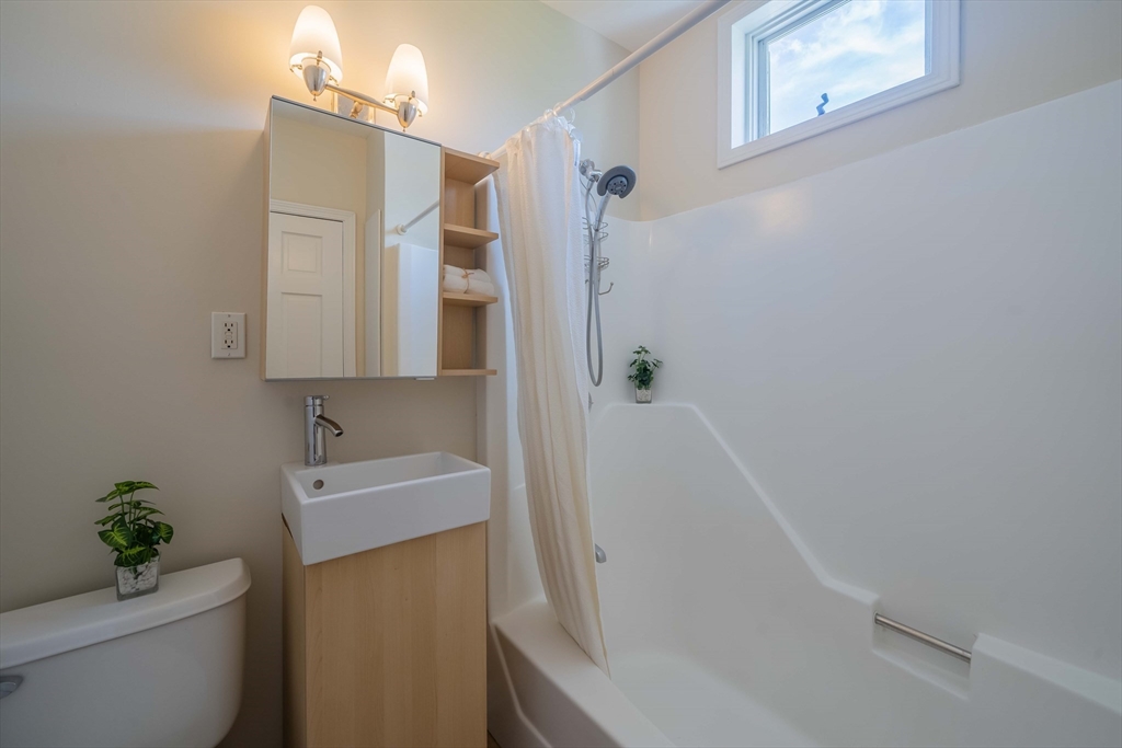 106 Franklin St # 106