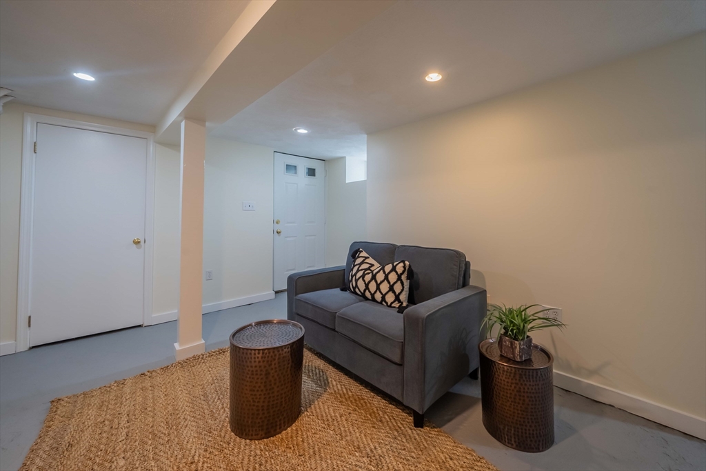 106 Franklin St # 106