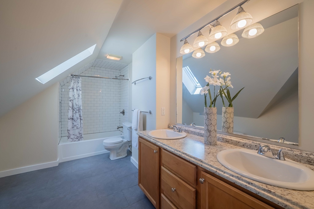 106 Franklin St # 106