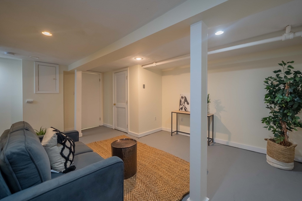 106 Franklin St # 106