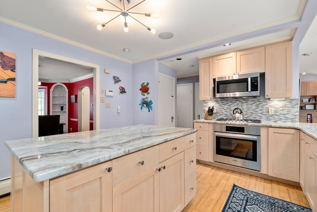 30 Nickerson Rd