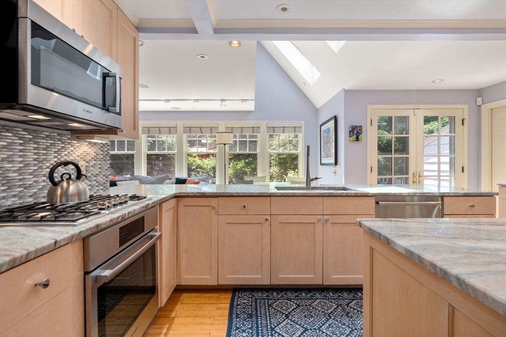 30 Nickerson Rd