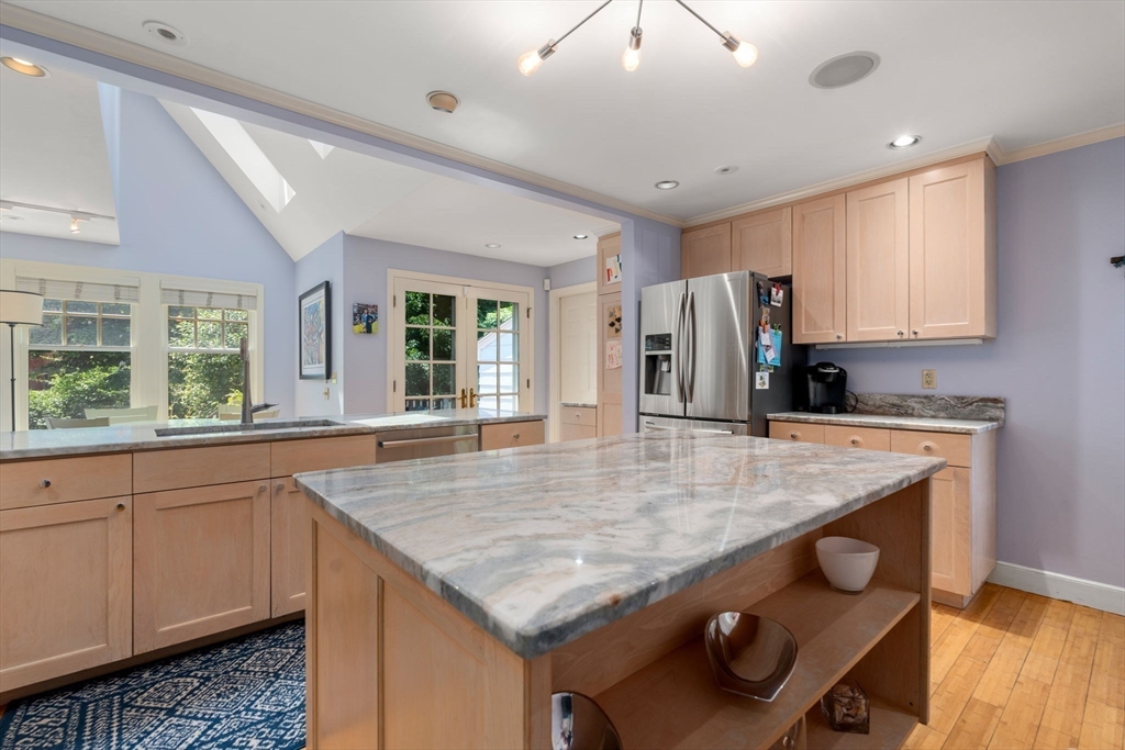 30 Nickerson Rd