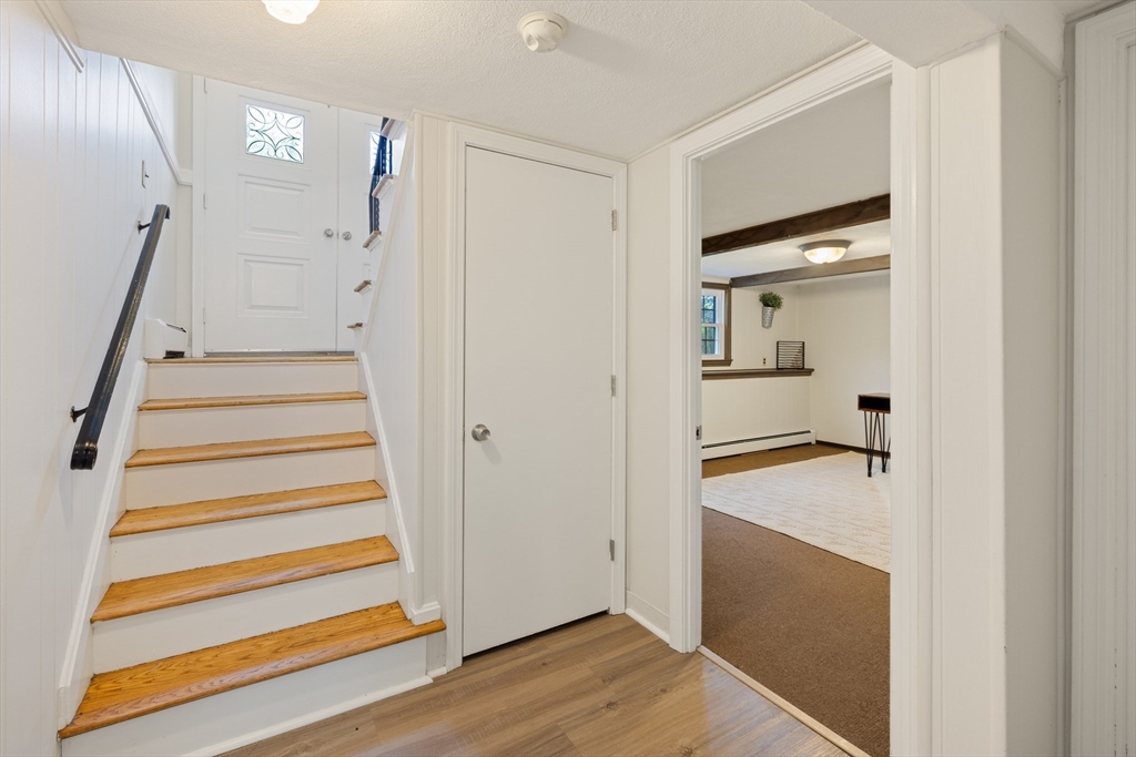 9 Heald Rd