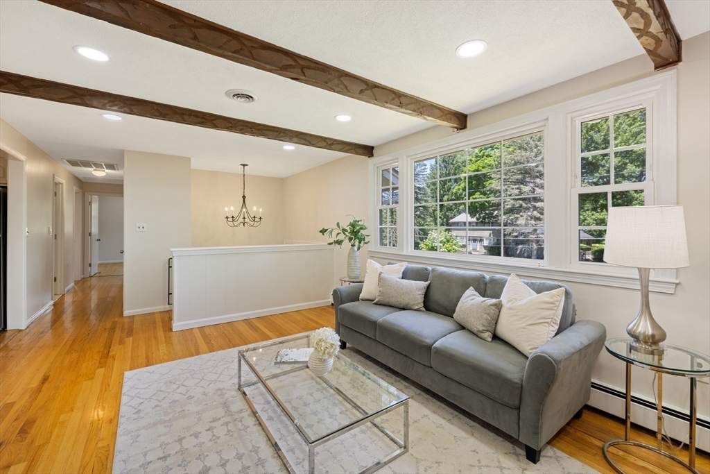 9 Heald Rd