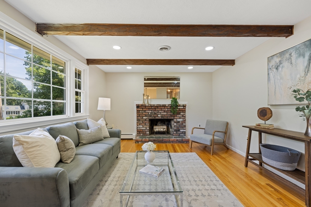 9 Heald Rd