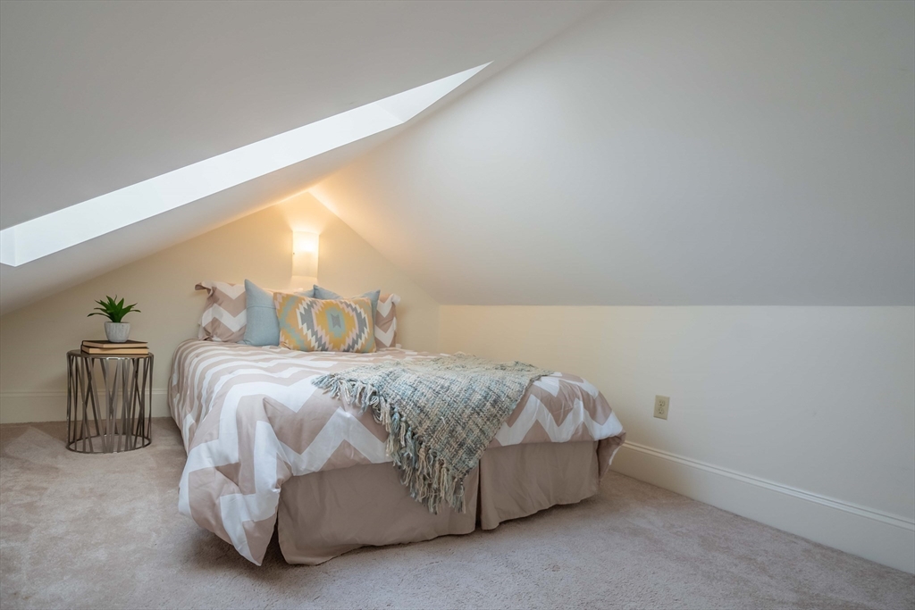 20 Porter St # 3