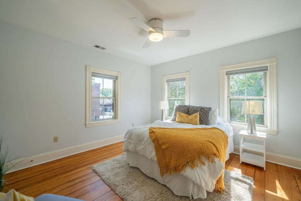 20 Porter St # 3
