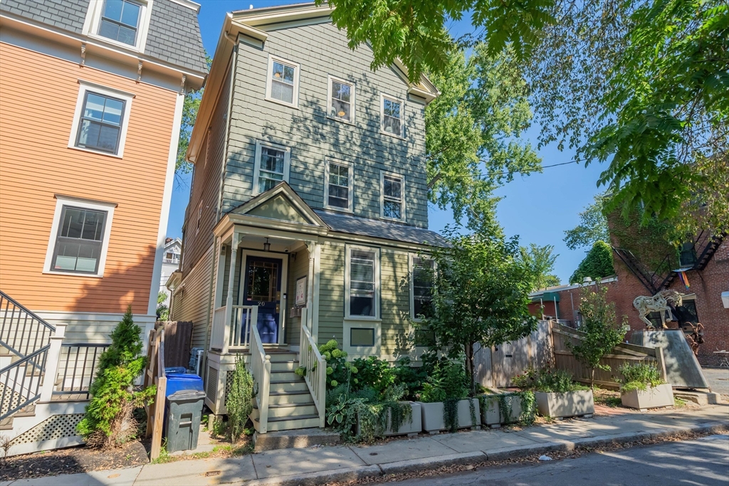 20 Porter St # 3