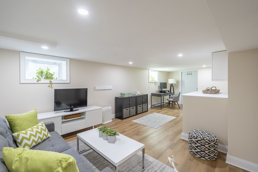 11 Thomas Street # 1