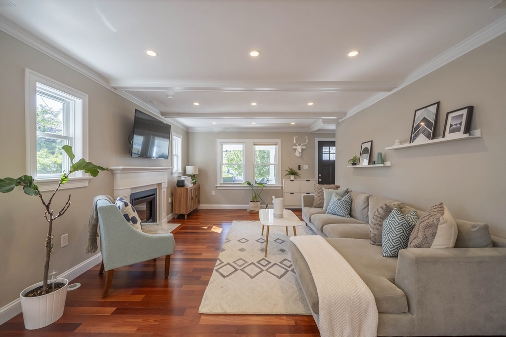 11 Thomas Street # 1