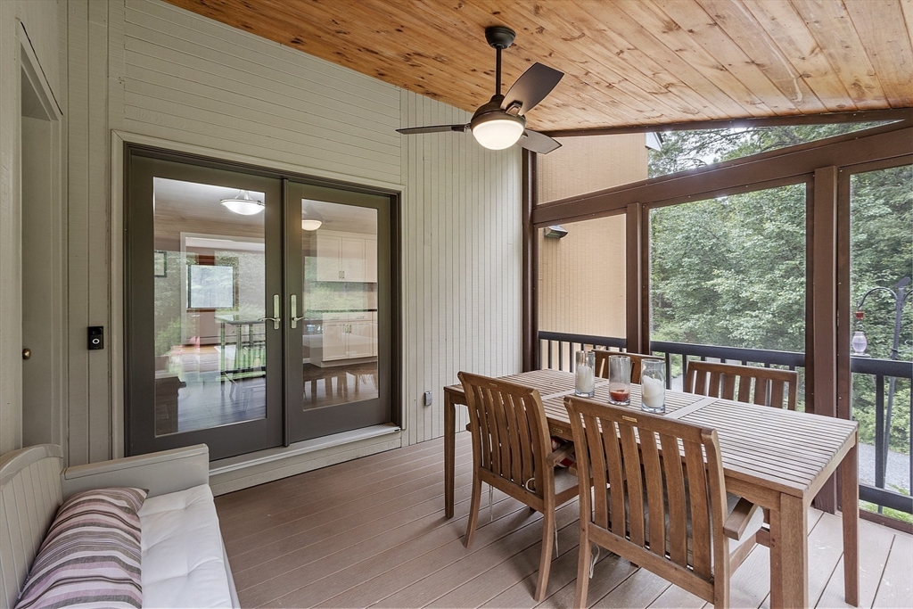 29 Oak Knoll Road