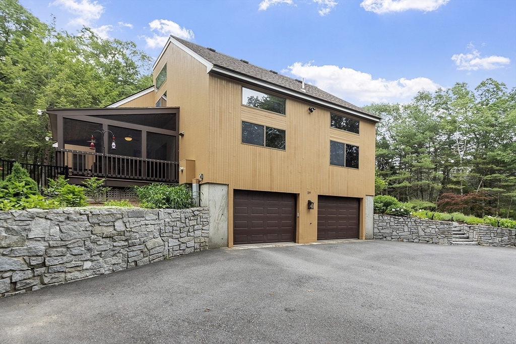 29 Oak Knoll Road