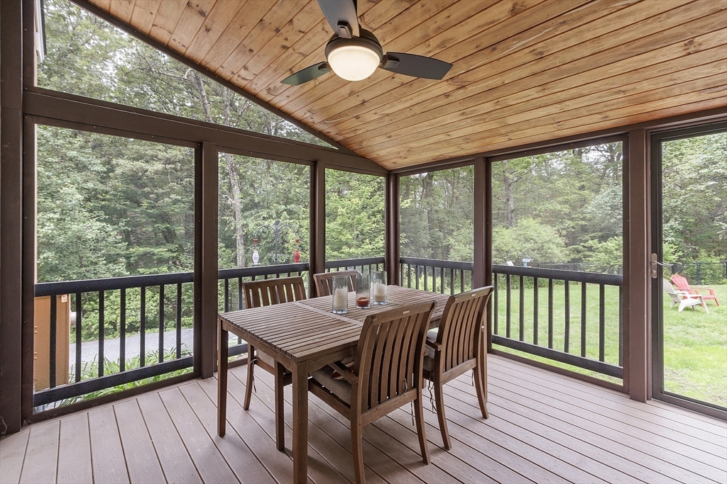 29 Oak Knoll Road