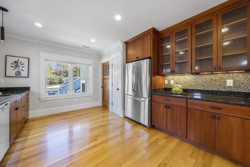 142 Highland Ave # 142