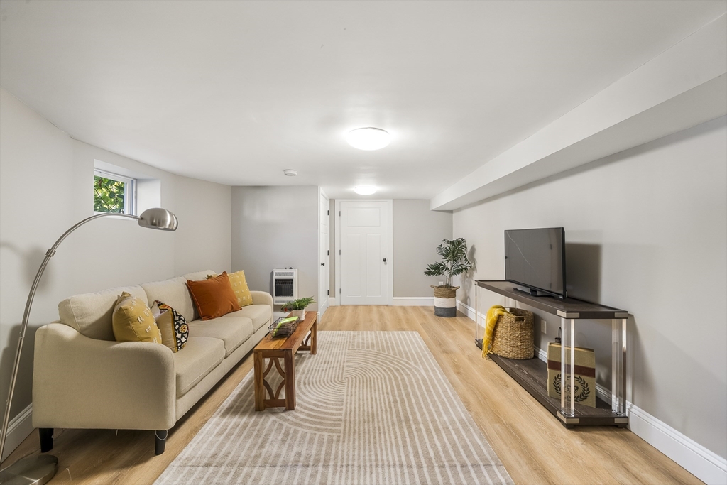 142 Highland Ave # 142