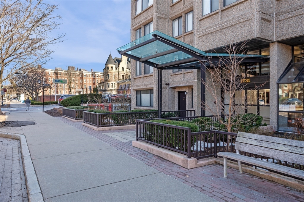 1731 Beacon St # 721