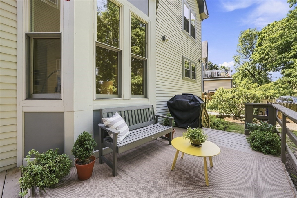 42 Lewis Ave # 42