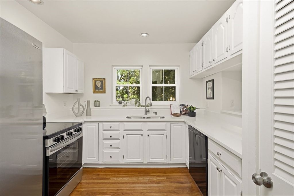 42 Lewis Ave # 42