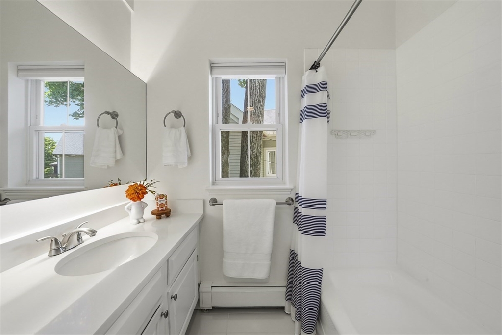 42 Lewis Ave # 42