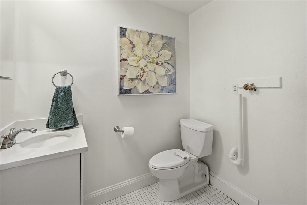 42 Lewis Ave # 42