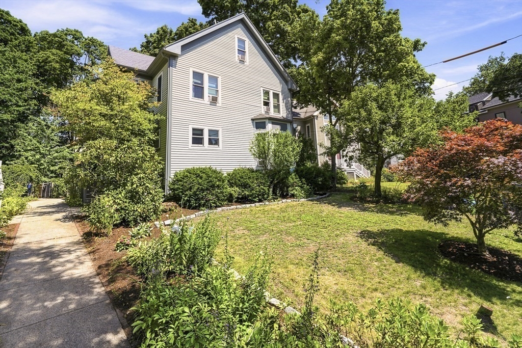 42 Lewis Ave # 42