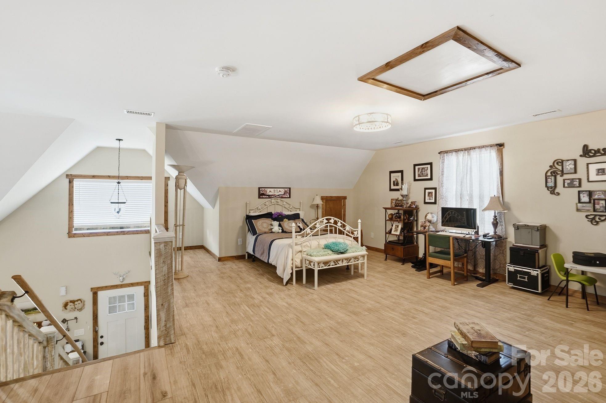4592 Reid Road
