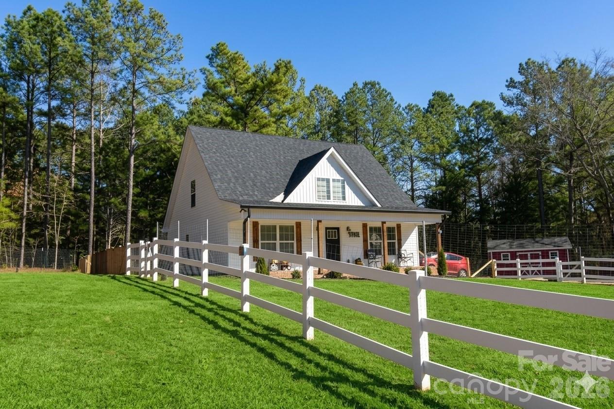 4592 Reid Road