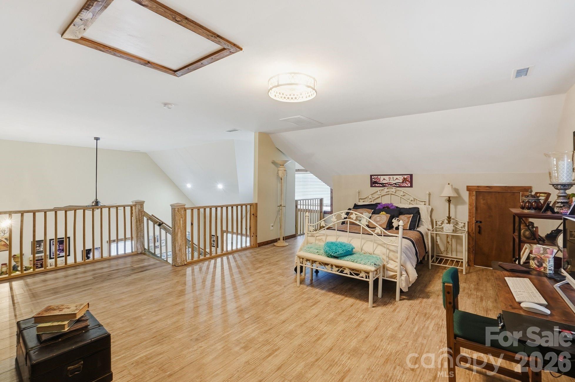 4592 Reid Road