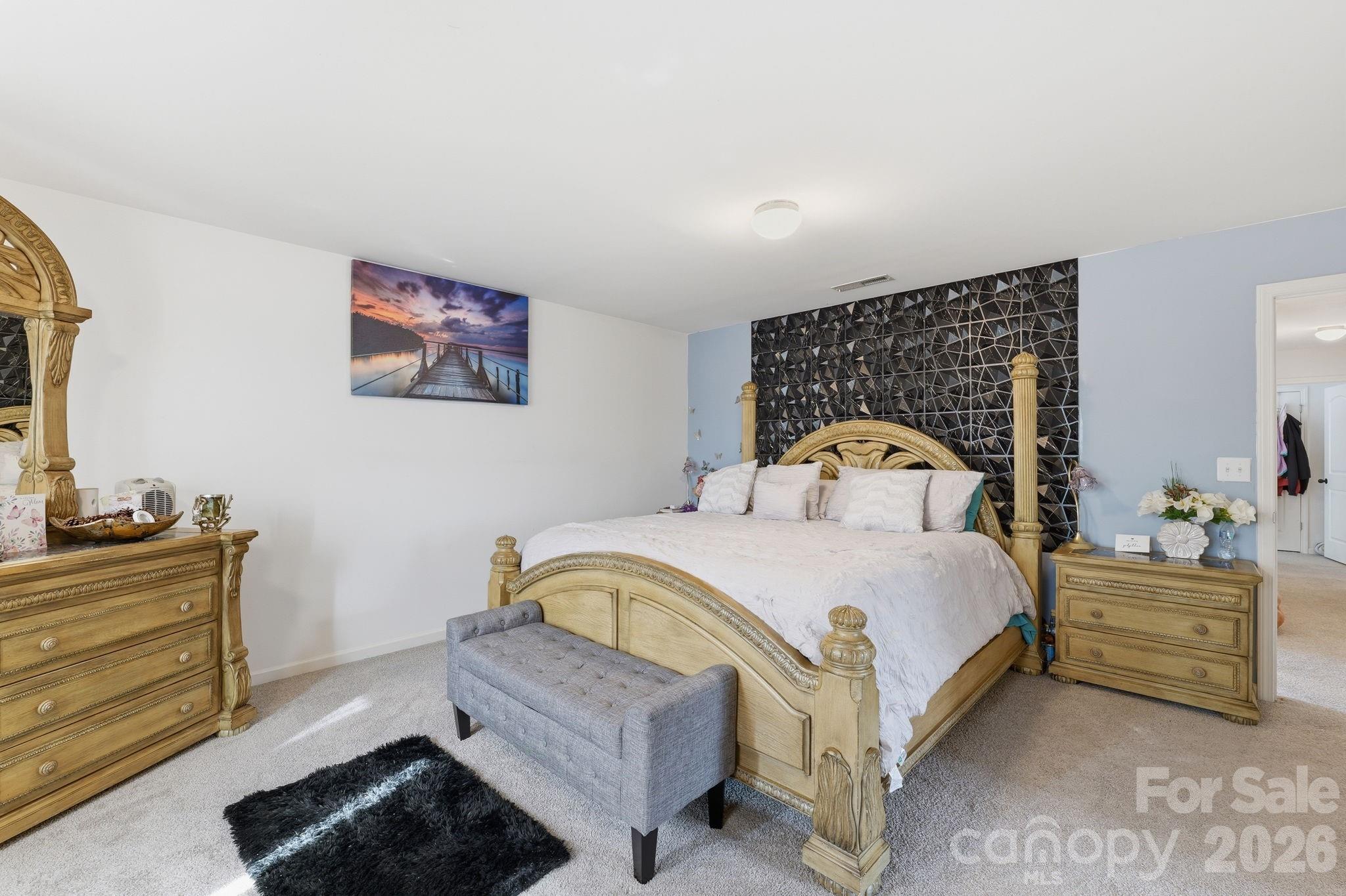 5126 Saddleback Drive