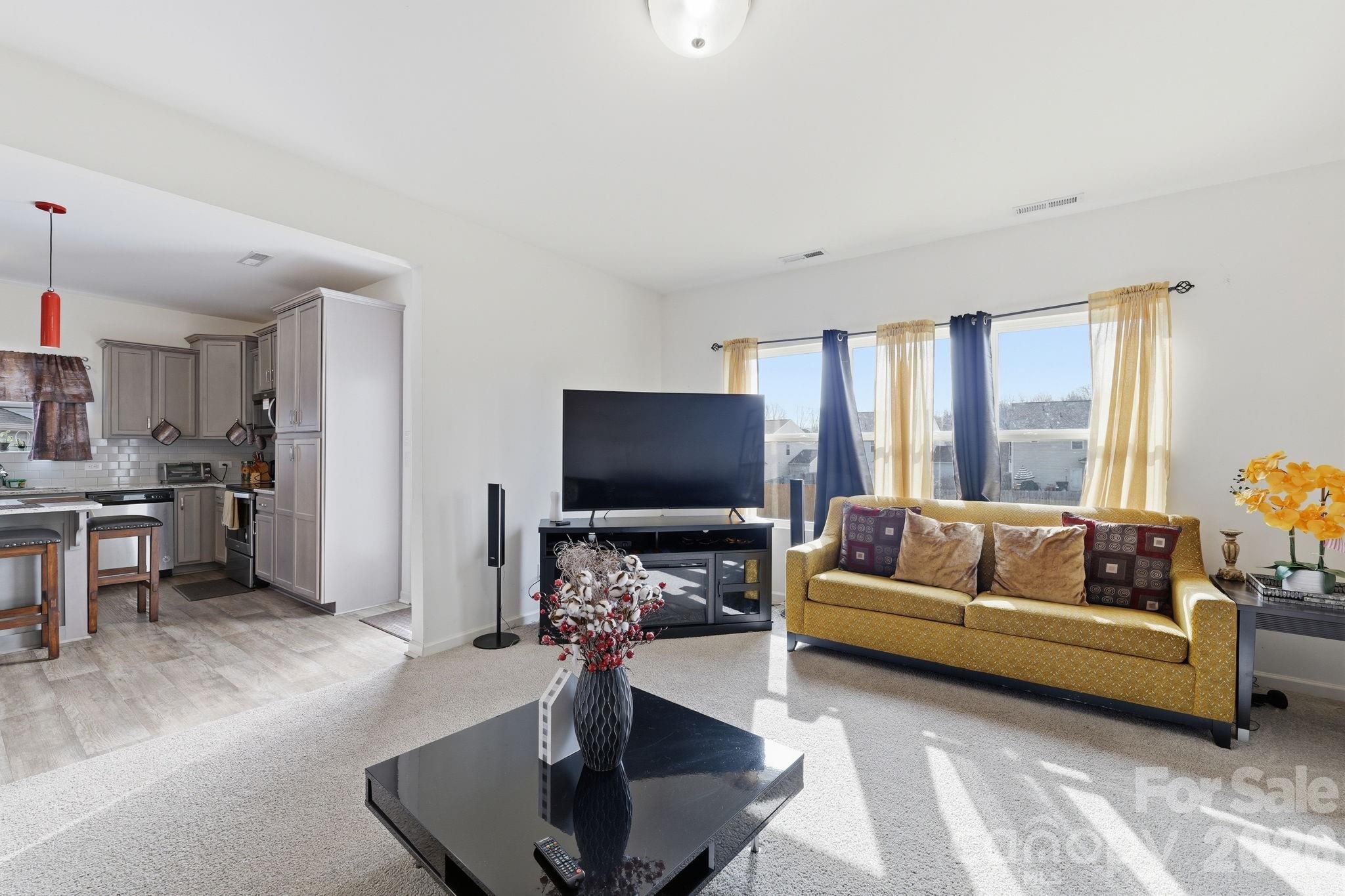 5126 Saddleback Drive