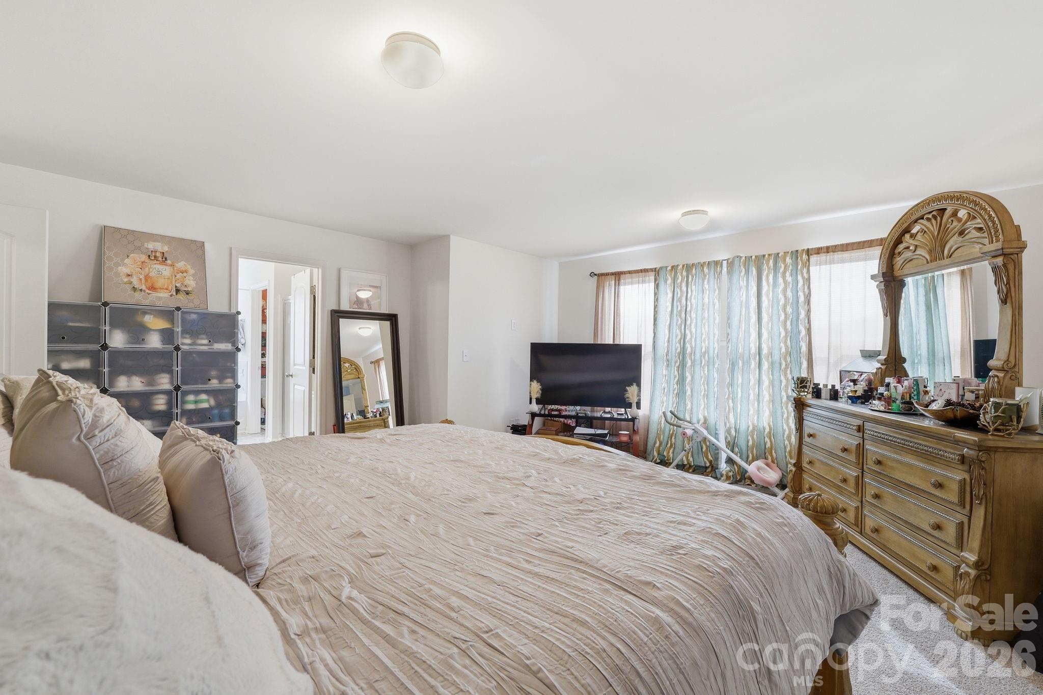 5126 Saddleback Drive