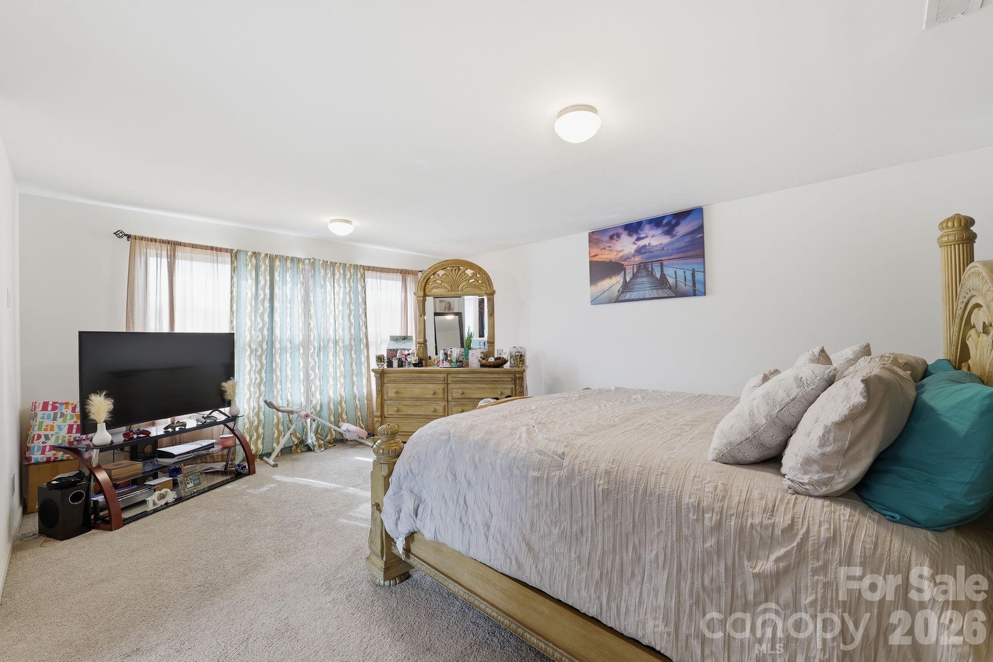 5126 Saddleback Drive