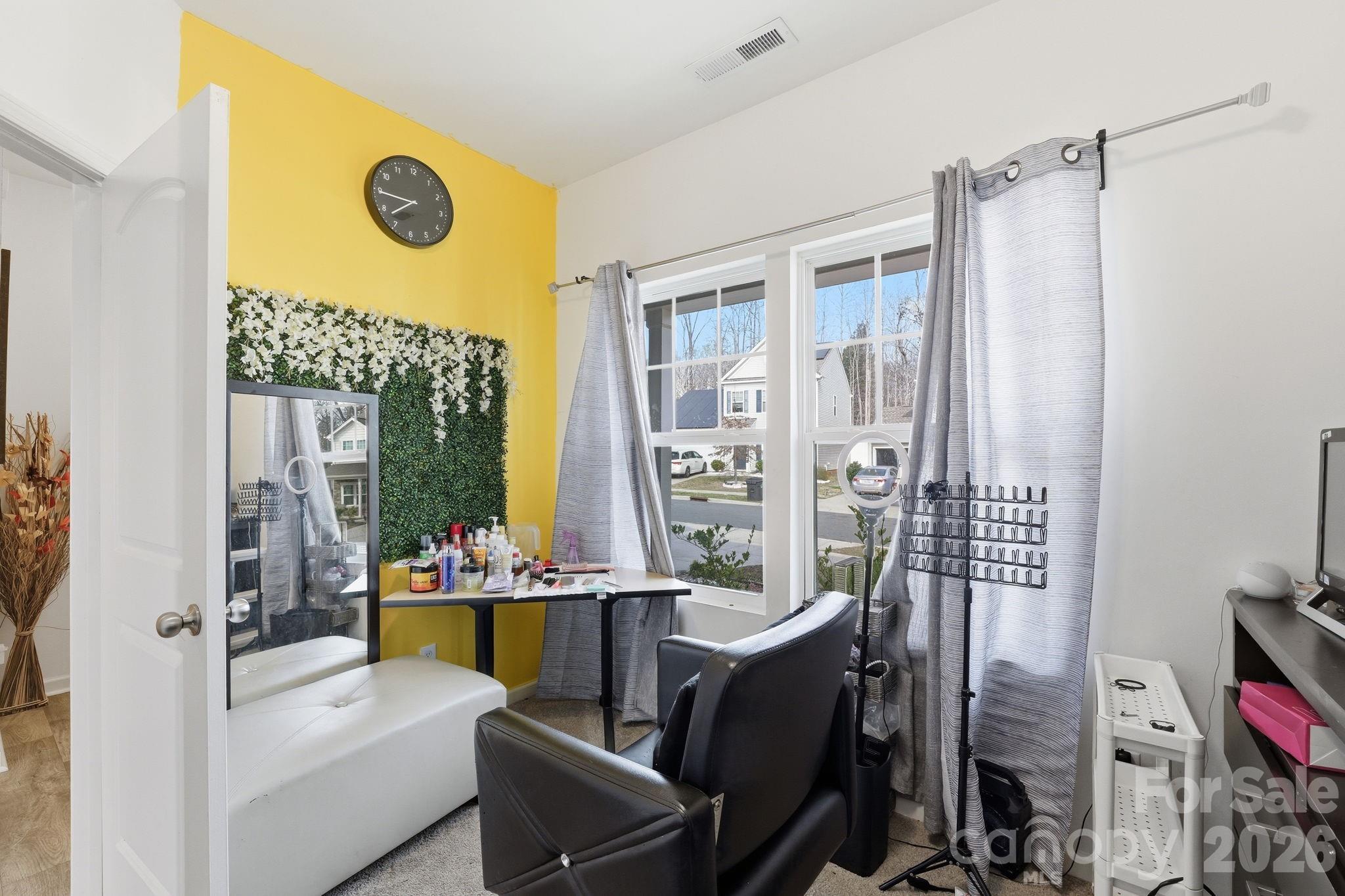 5126 Saddleback Drive