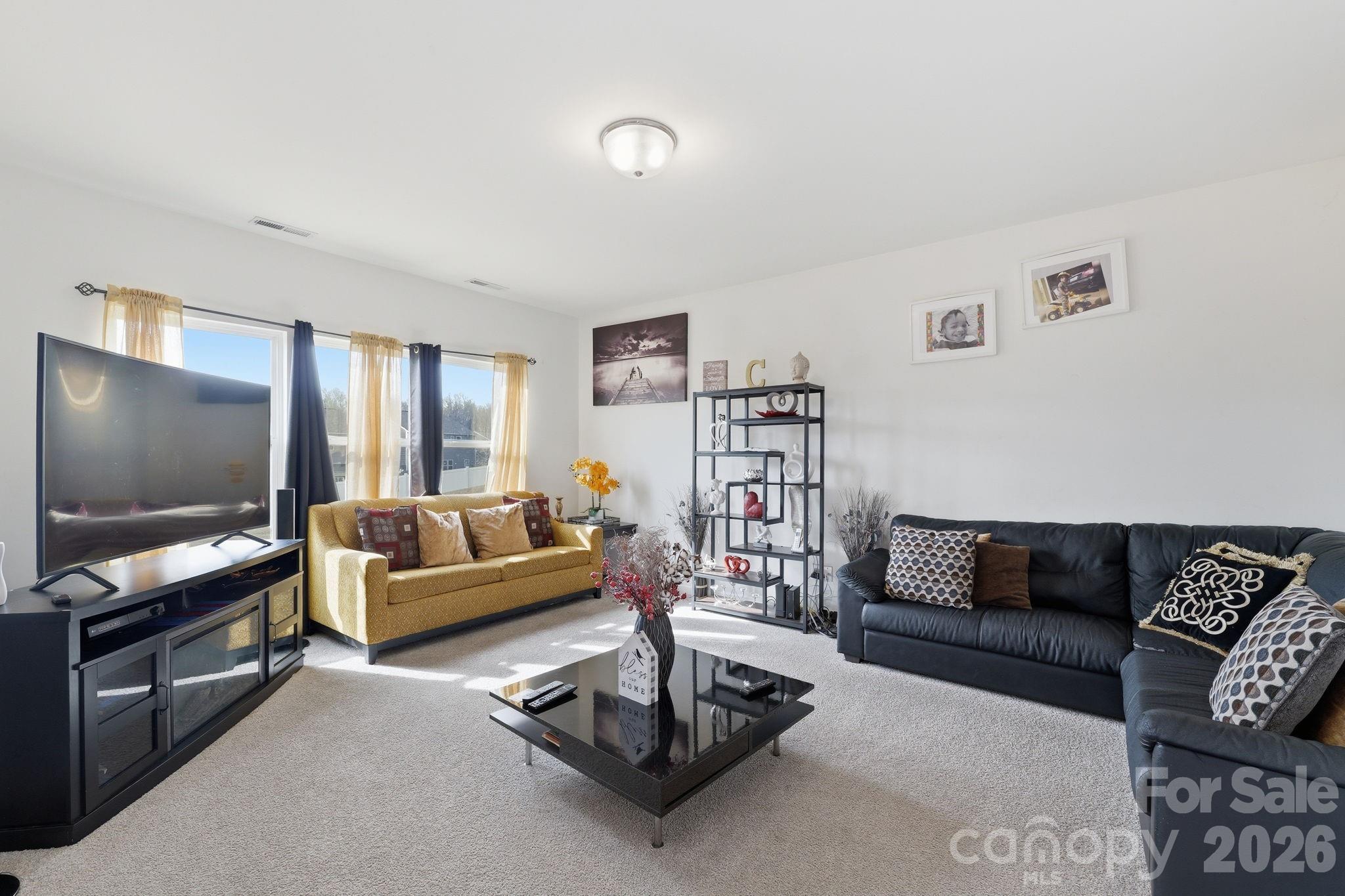 5126 Saddleback Drive