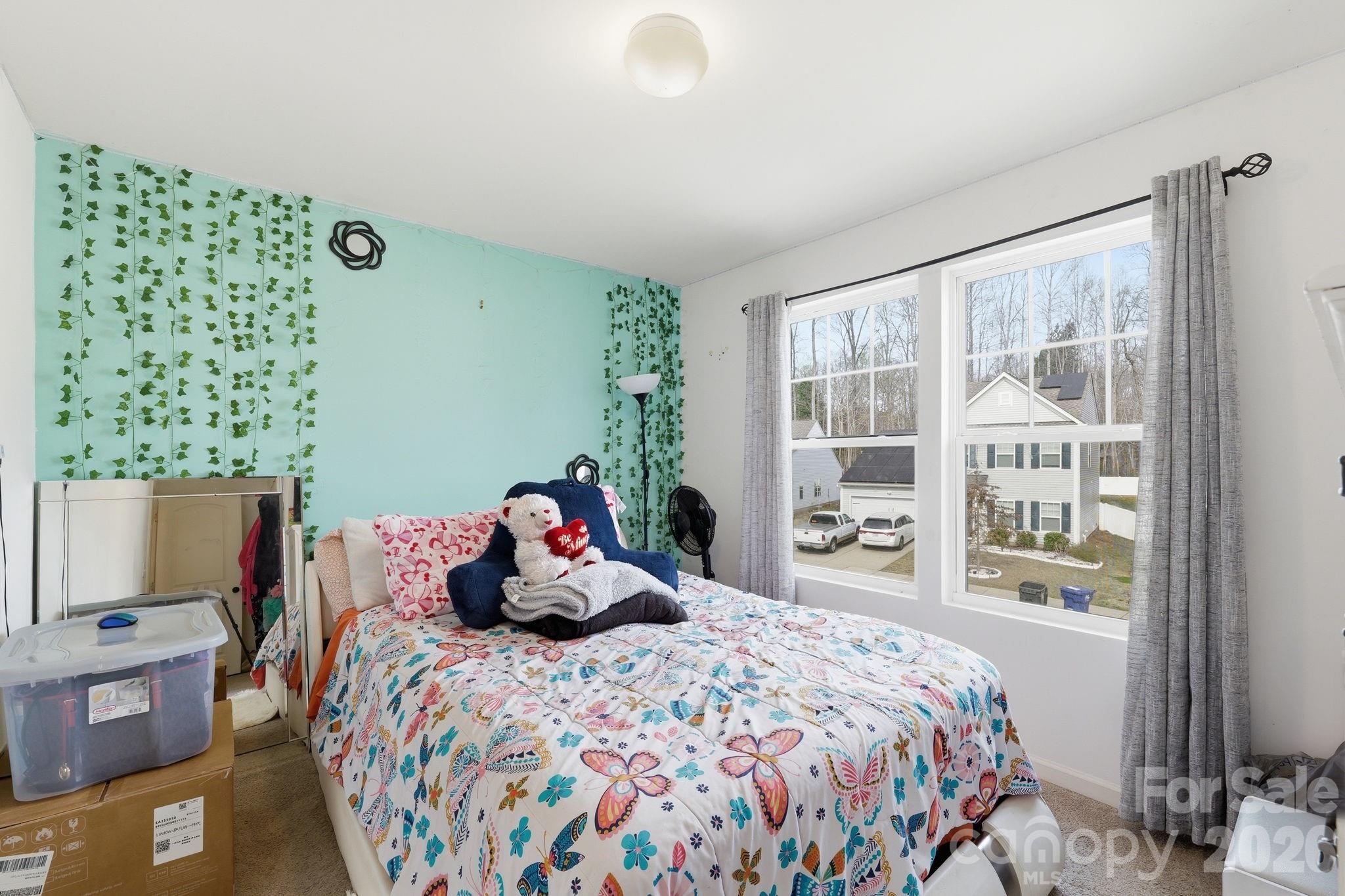 5126 Saddleback Drive