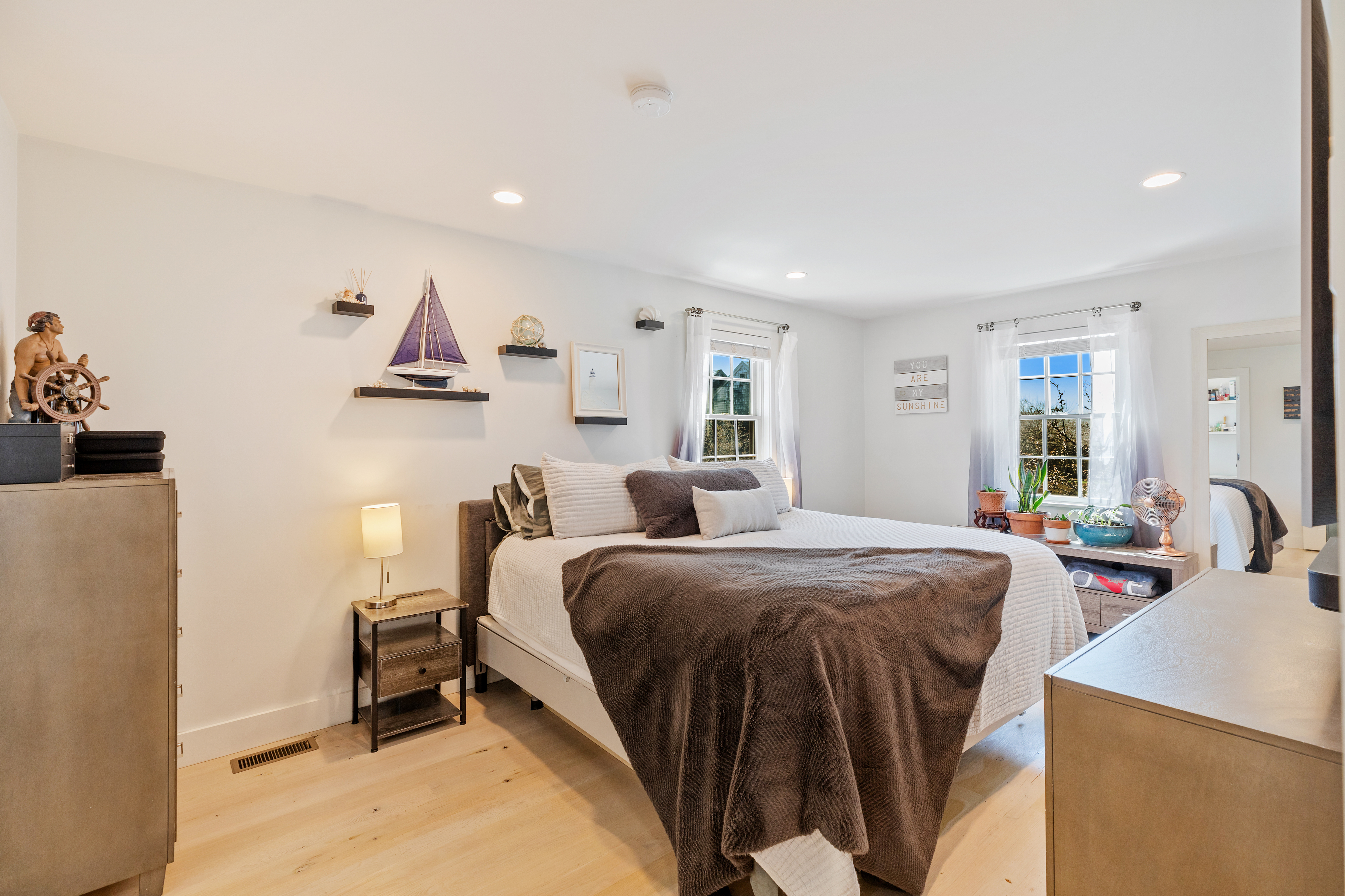 3 Yawkey Way Unit: B (Right side)