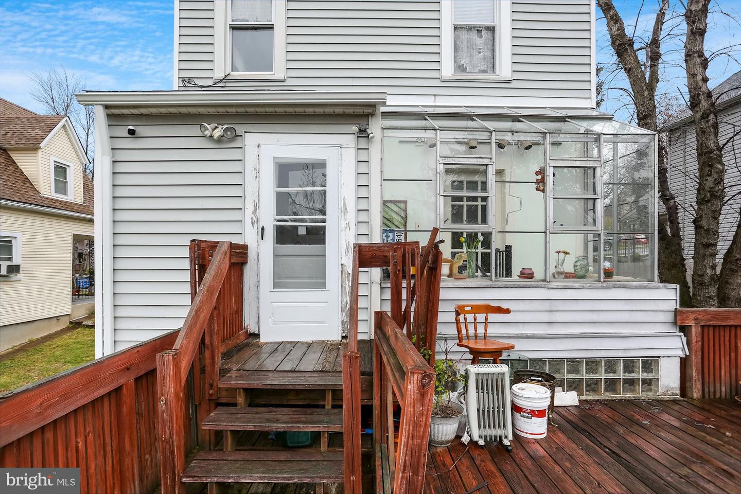3204 17TH STREET NE