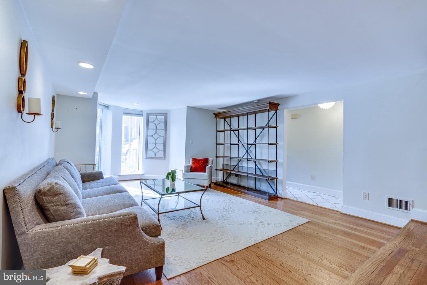 2115 S STREET NW Unit: 1/2