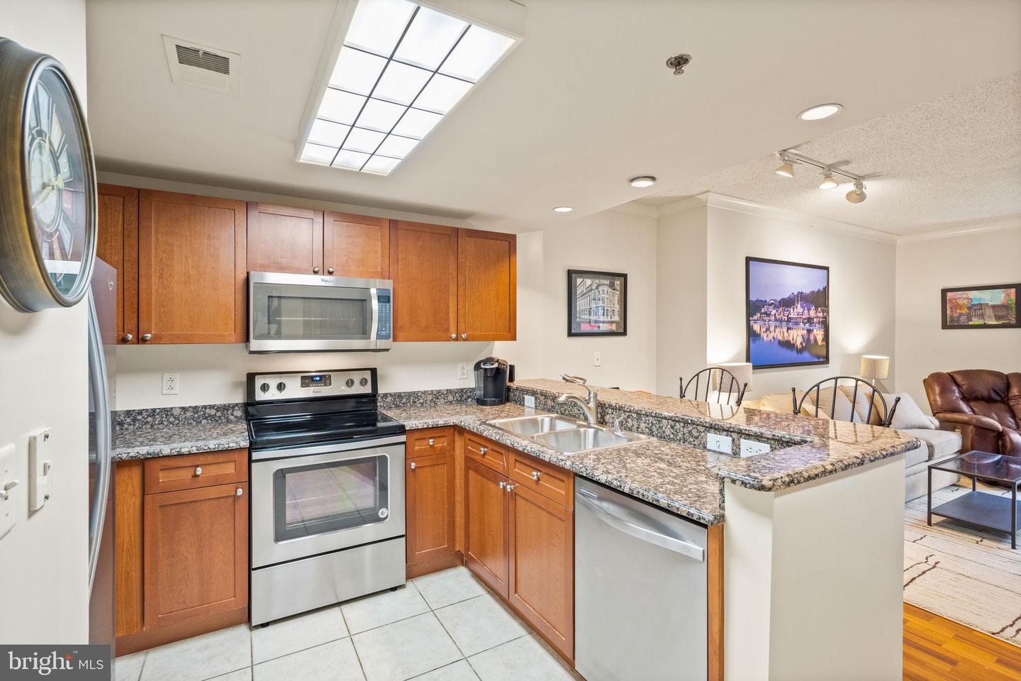 777 7TH STREET NW Unit: 919