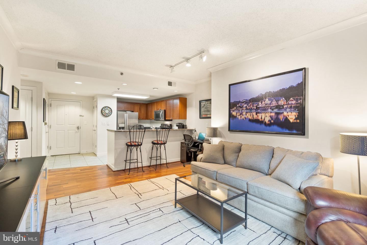 777 7TH STREET NW Unit: 919