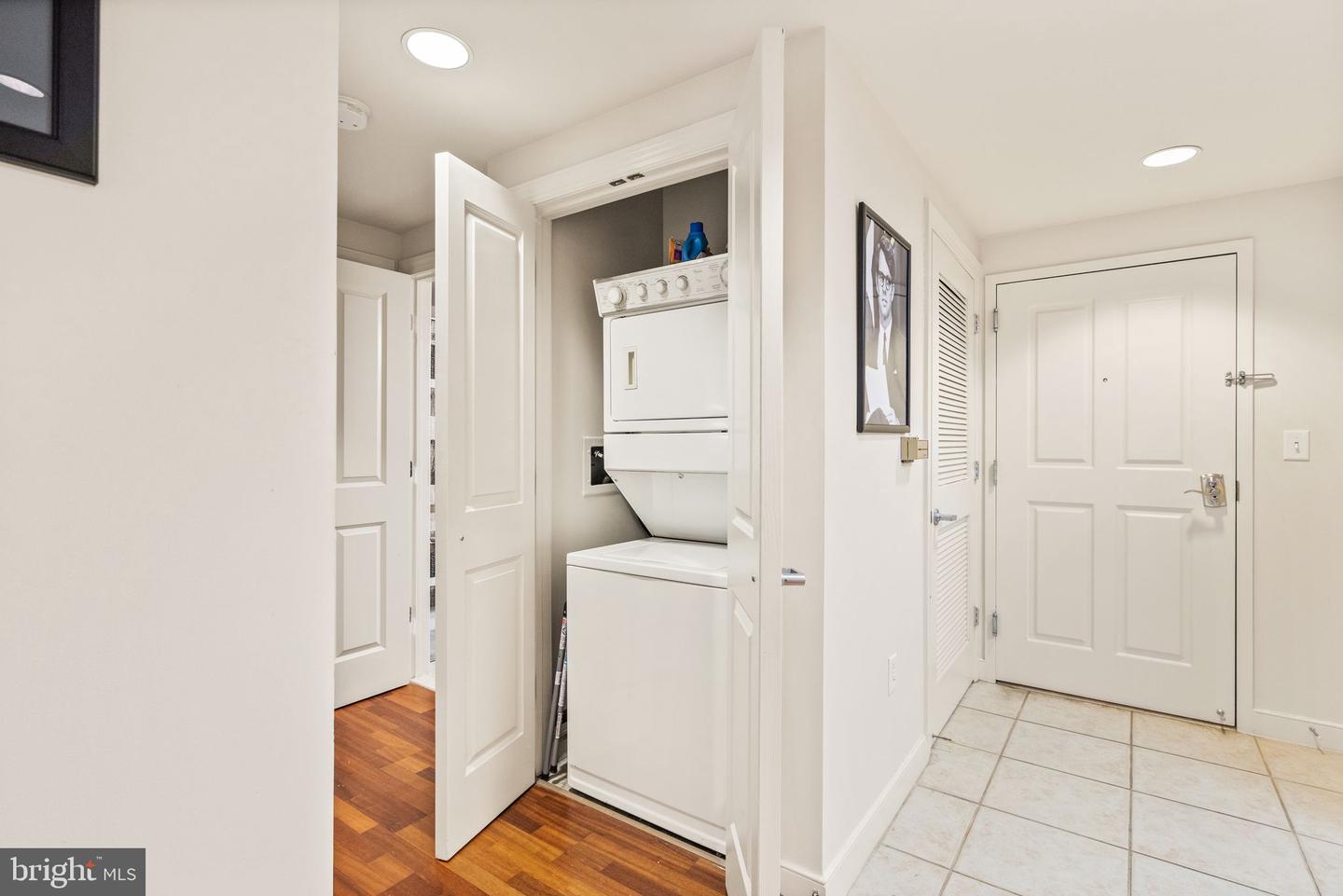 777 7TH STREET NW Unit: 919